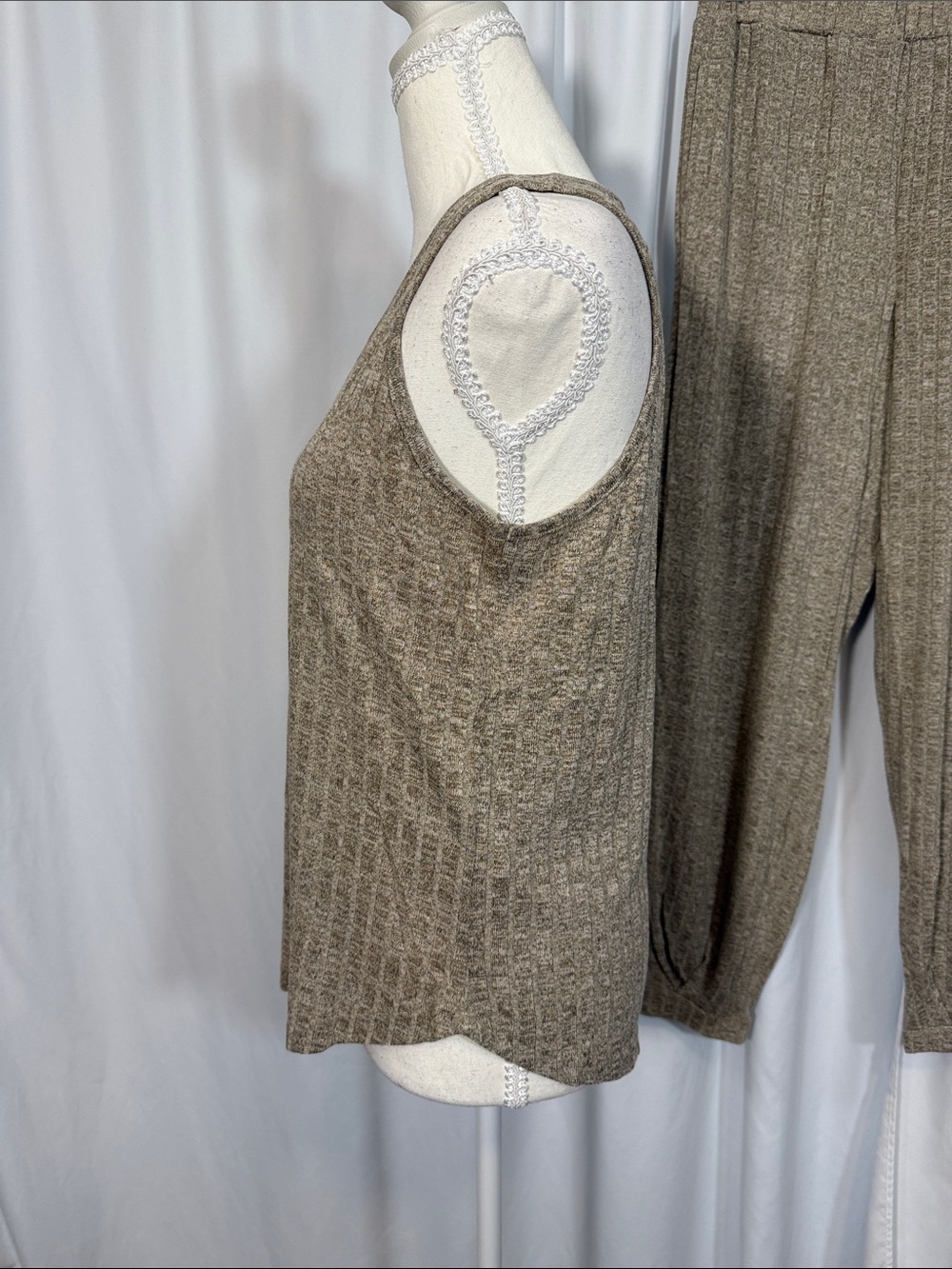 Ribbed V-Neck Tank & Jogger Pajama Set - Picture 3 of 5